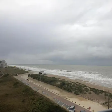 In Near Sandy Апартаменты