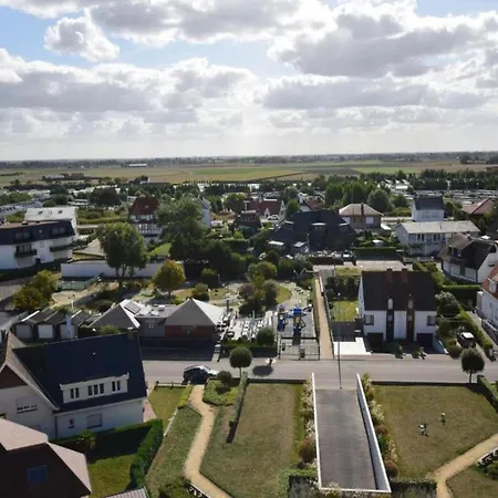 In Near Sandy Apartamento